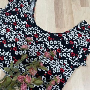 In Style Scoop Neck Heart Crop Top Black White Red L